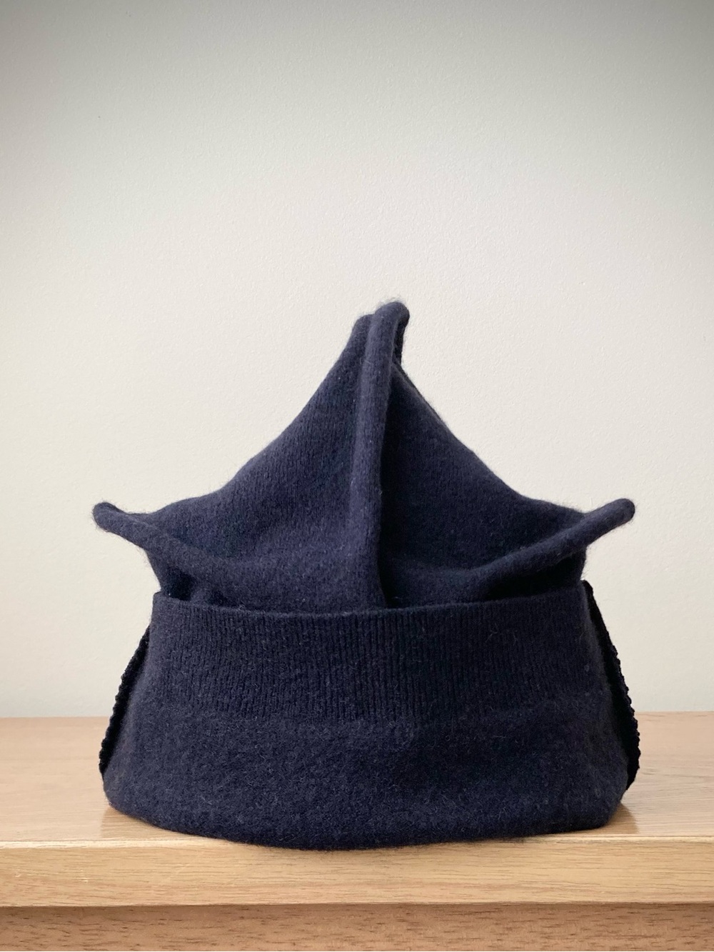 joodito origami crown 100% cashmere sweater hat bucket beanie cloche cap navy